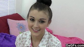 Morena Amateur Se Masturba Con Juguete Sexual En Video Hd