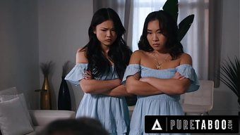 Las Hermanastras Asiáticas Más Prohibidas Cumplen La Fantasía De Doble Doble De Su Padrastro.
